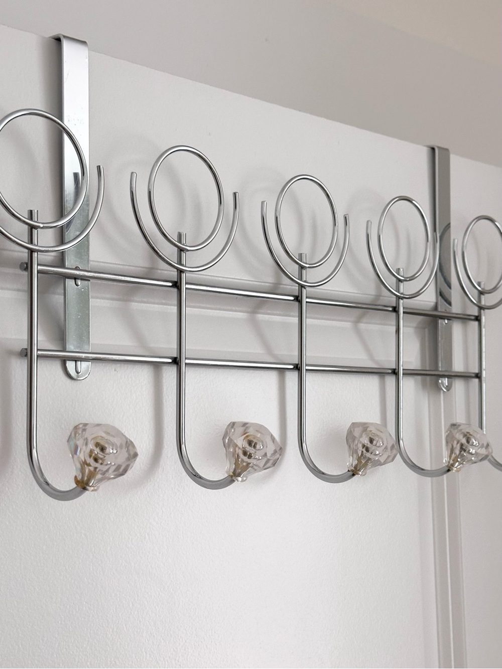 Over the Door Hanging Rack with 5 Faux Crystal Knobs Hooks
